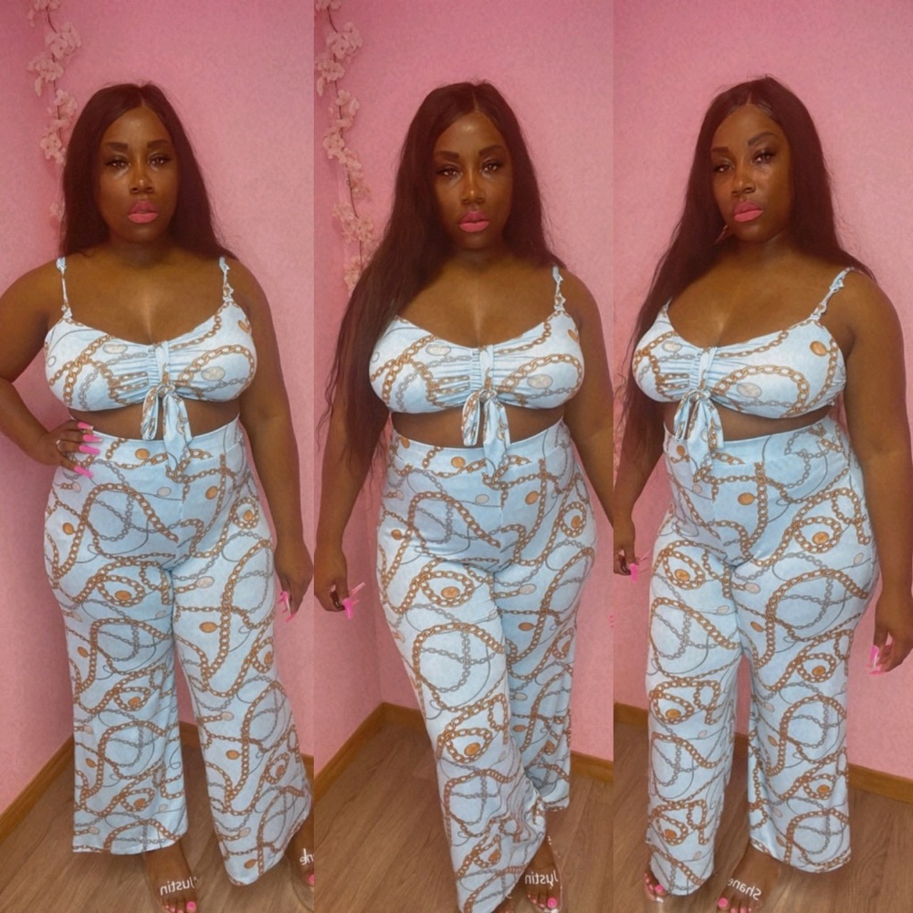 ⚜️ Plus Size Chain Print Crop Top and Wide Leg Pant Set - 2 Colors ⚜️